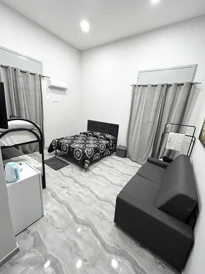 Foria House Valentino Apartment Naples 0*,  Italy